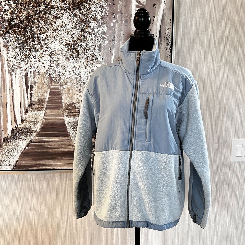 The North Face Womens Sky Blue Fleece Jacket - Size Large